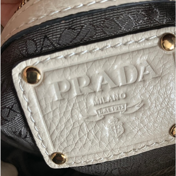 New highest quality and design leather Handbag.W19.5”,H16.5”.Bought inHongKong. - Picture 12 of 12